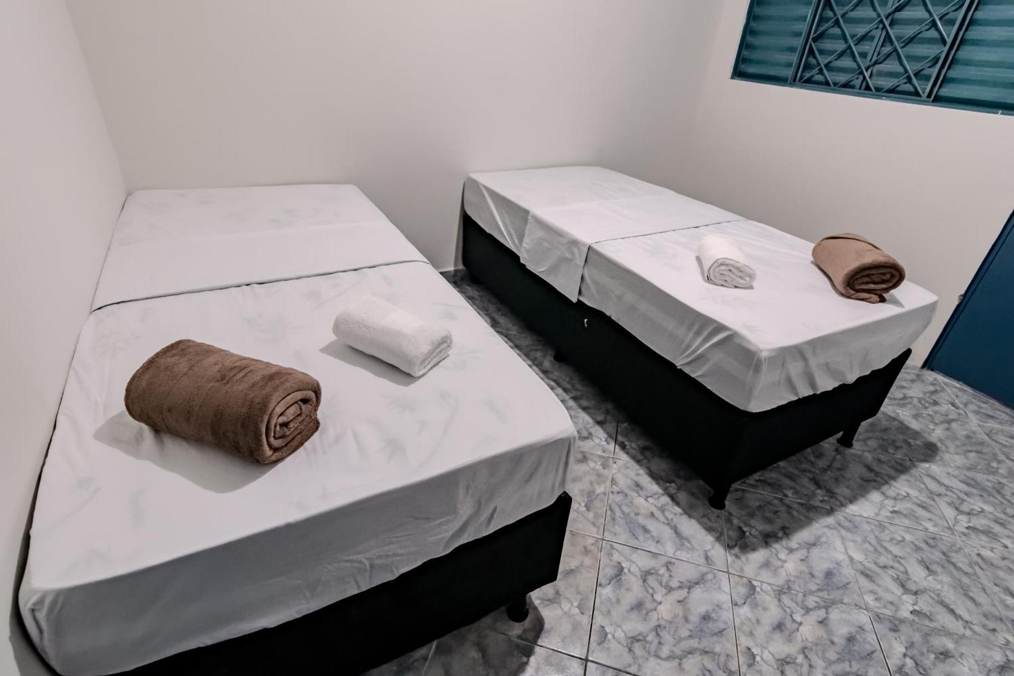 فندق Pousada Roosevelt Quarto 03 - Pousada Central Prox Rodoviaria E Dist Industrial Uberlândia المظهر الخارجي الصورة