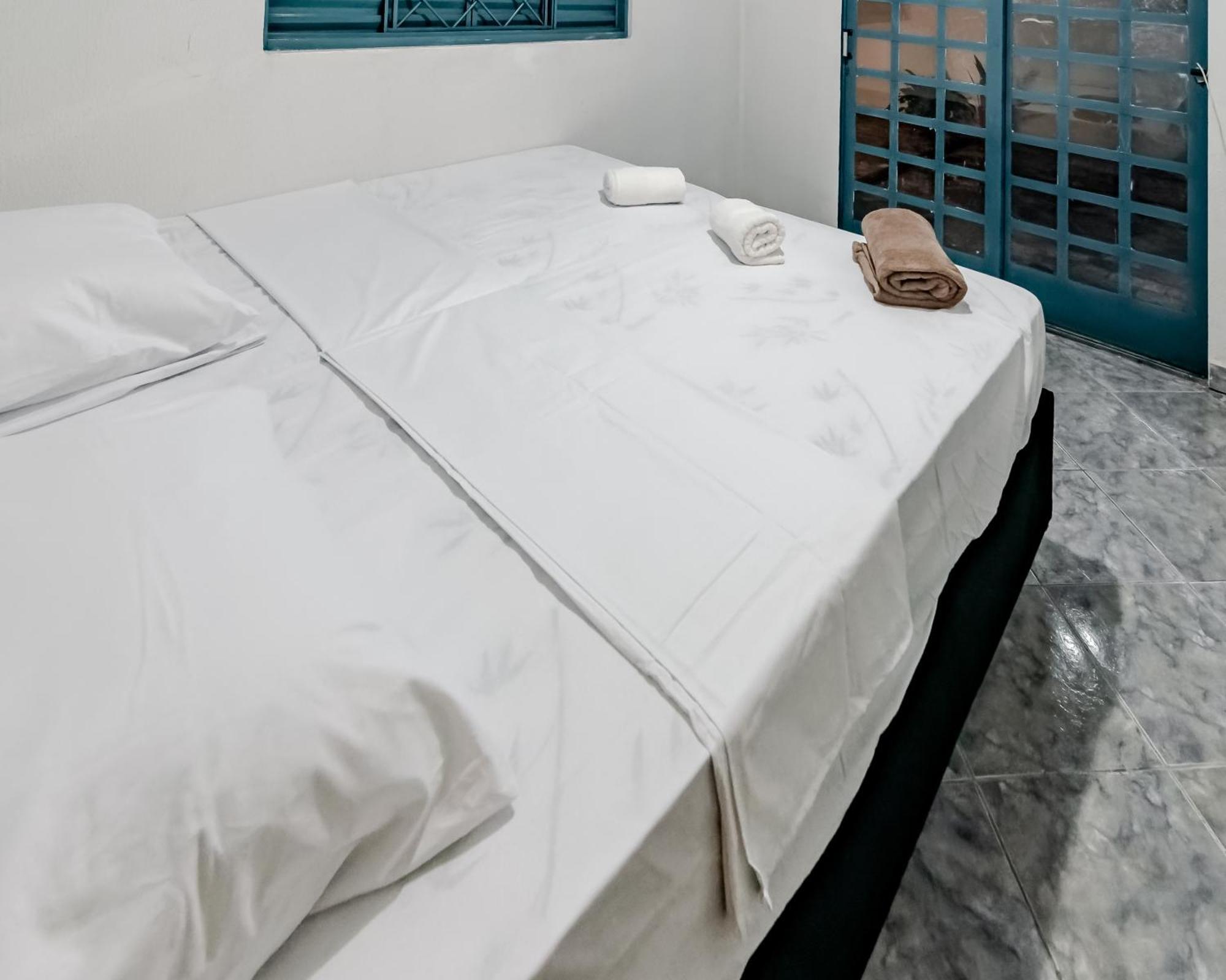فندق Pousada Roosevelt Quarto 03 - Pousada Central Prox Rodoviaria E Dist Industrial Uberlândia المظهر الخارجي الصورة