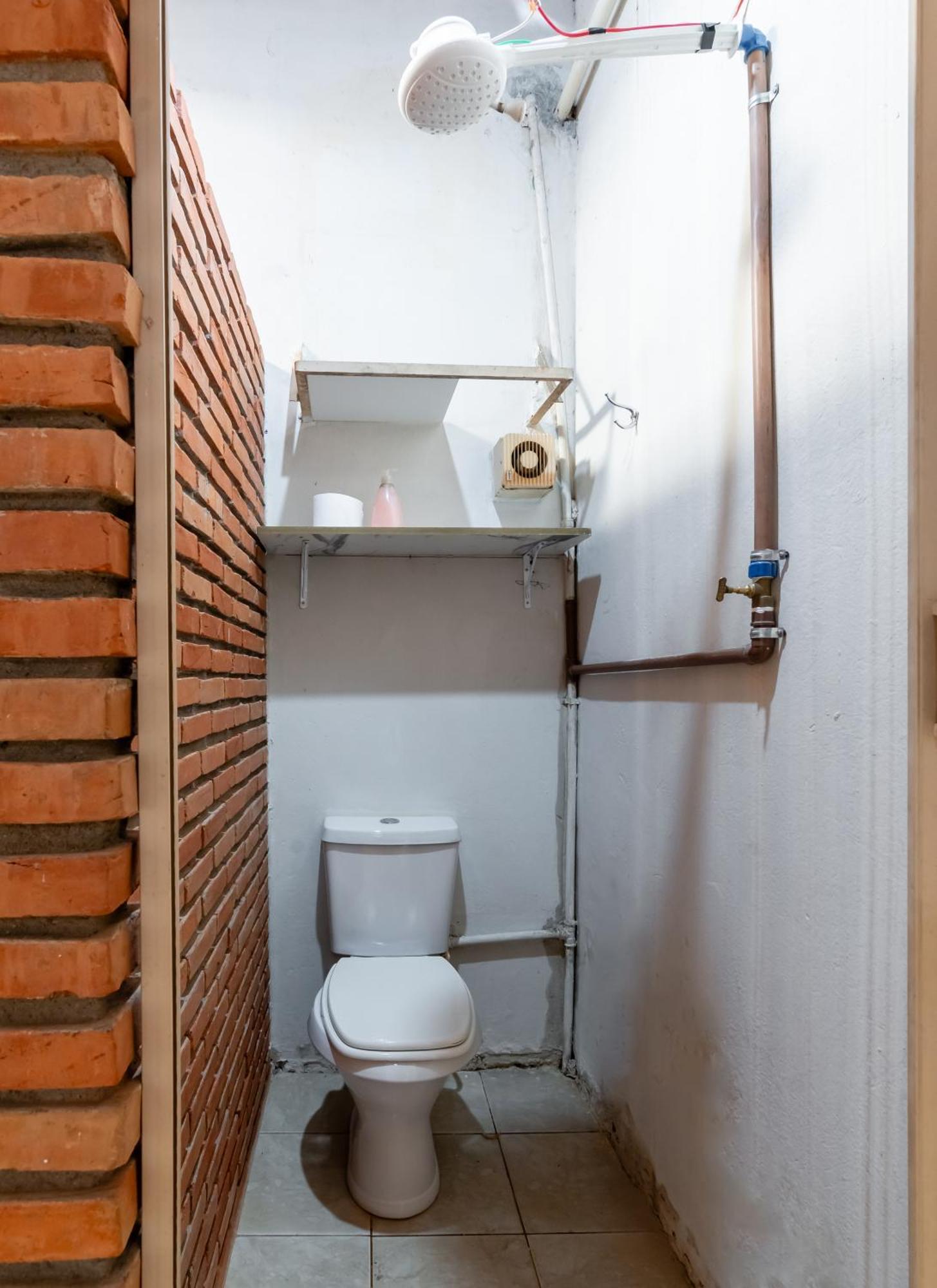 فندق Pousada Roosevelt Quarto 03 - Pousada Central Prox Rodoviaria E Dist Industrial Uberlândia المظهر الخارجي الصورة