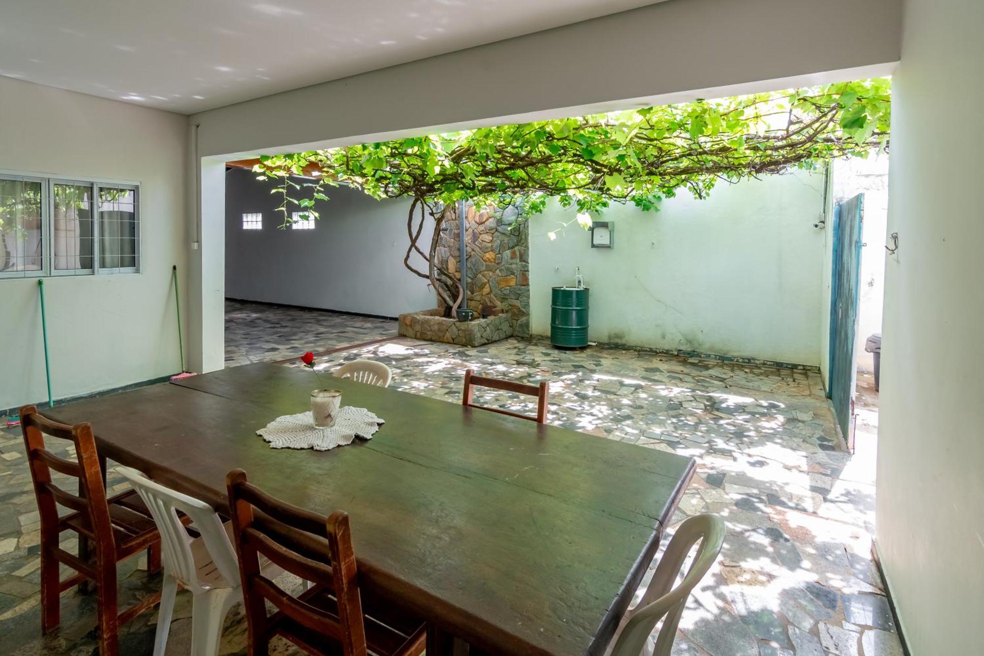 فندق Pousada Roosevelt Quarto 03 - Pousada Central Prox Rodoviaria E Dist Industrial Uberlândia المظهر الخارجي الصورة